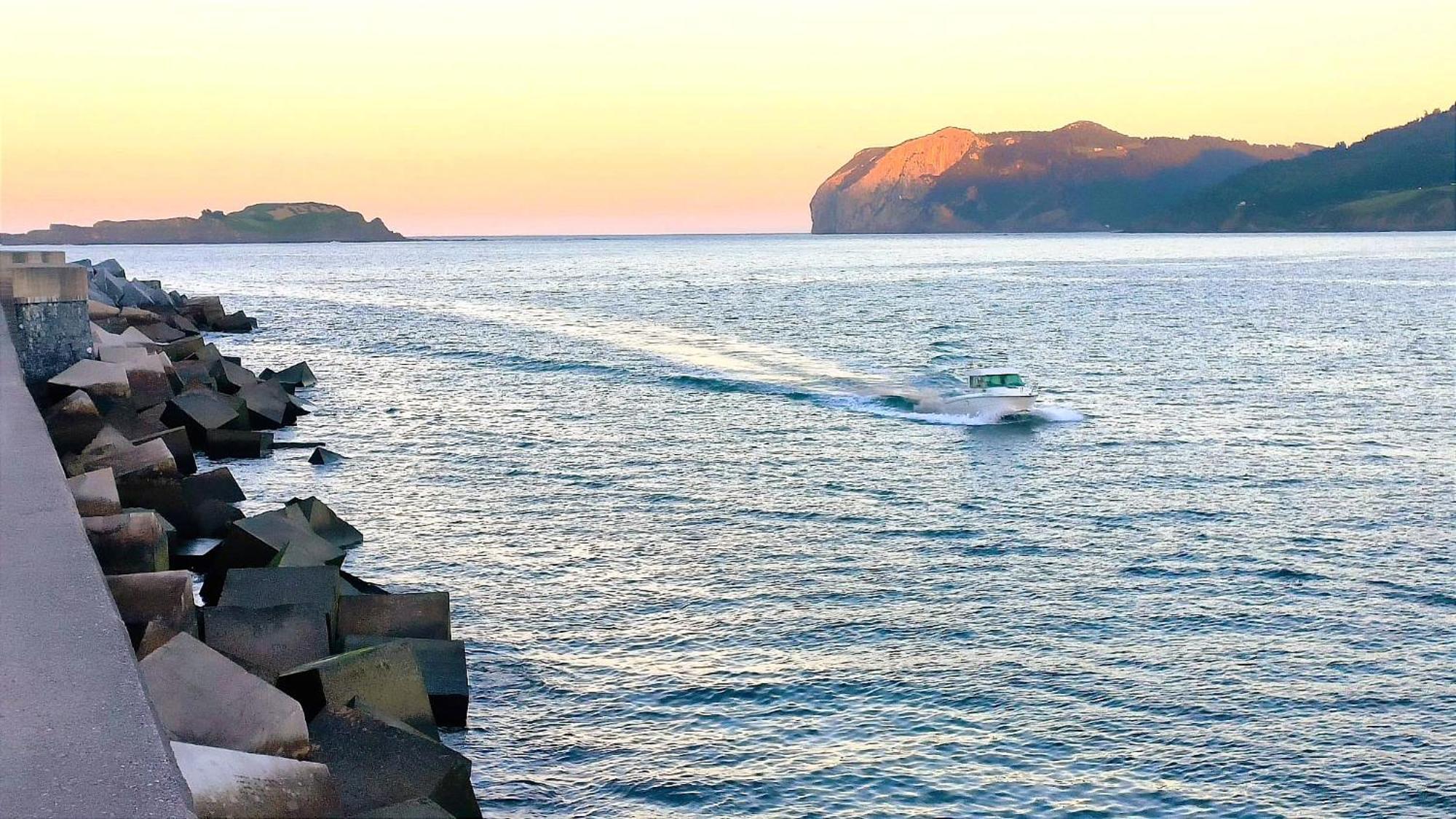 Arrantzale Beach Bermeo Exterior foto